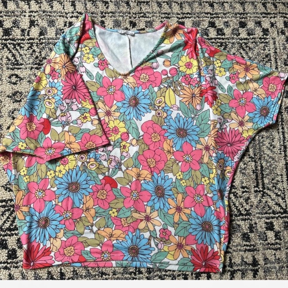 Flower tee